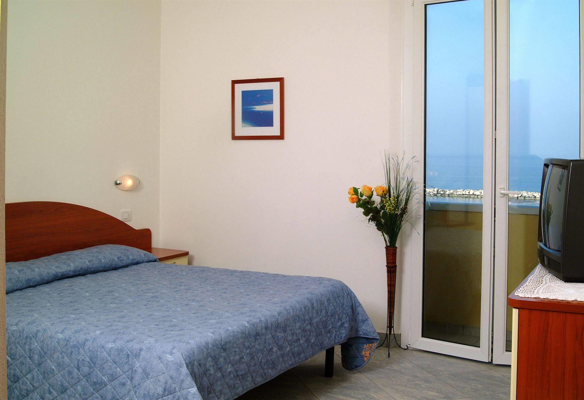 Residence Algarve Rimini Kültér fotó